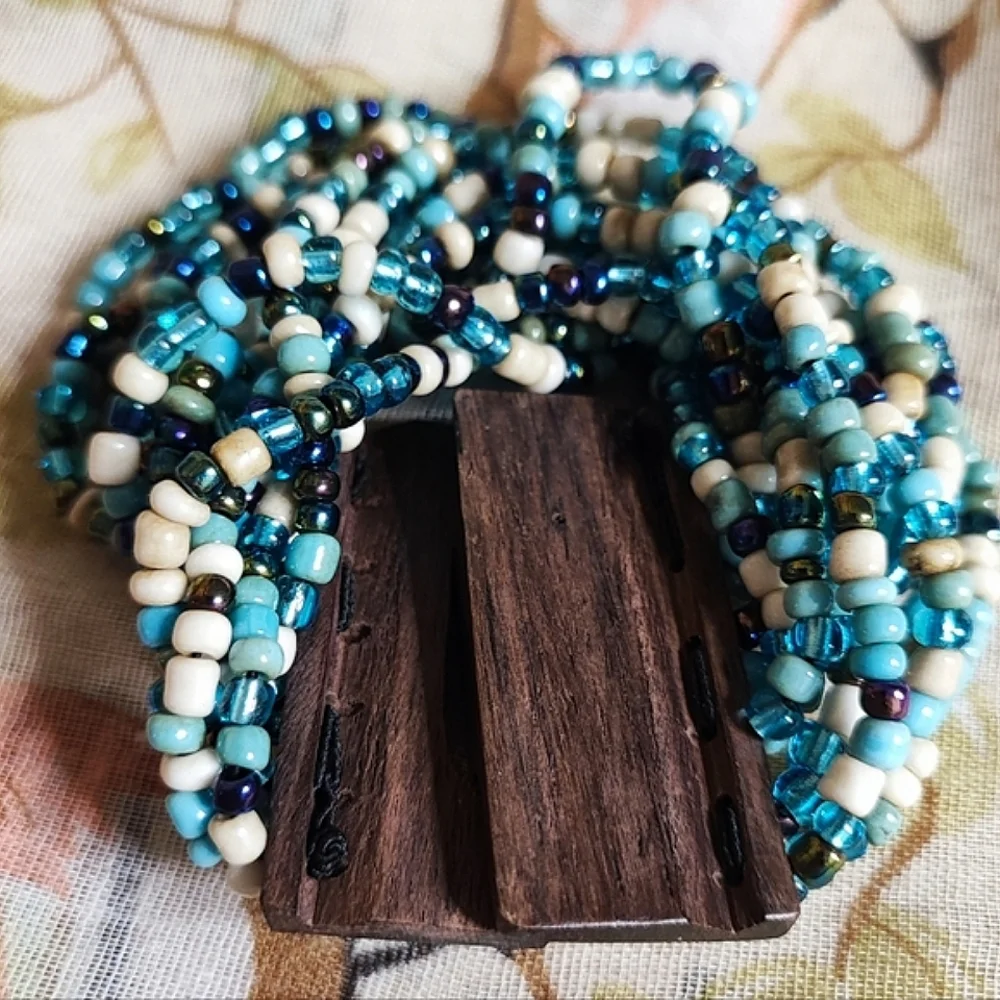 Wood Clasp Seed Beaded Blue Turquoise Cream Twisted Stretch Vintage Bracelet MCM